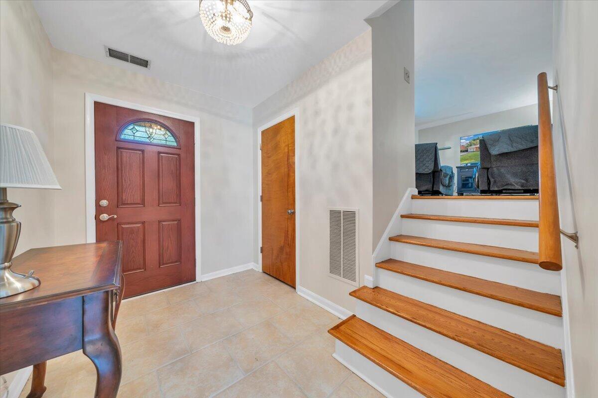 3308 Kenwick TRL