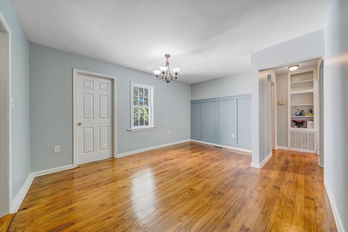 1096 Collierstown RD