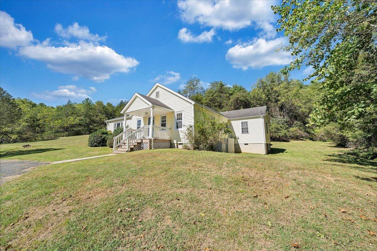 1096 Collierstown RD
