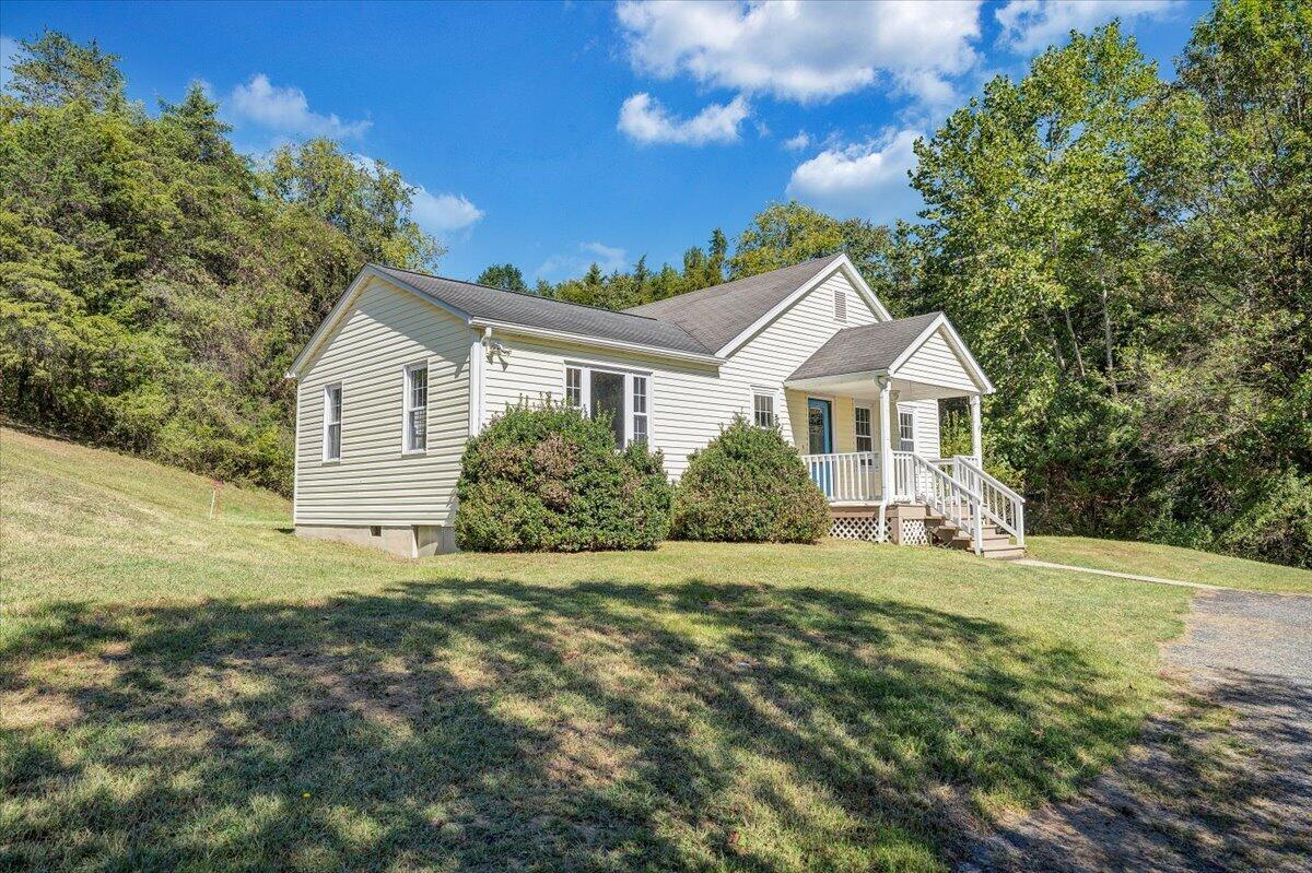 1096 Collierstown RD