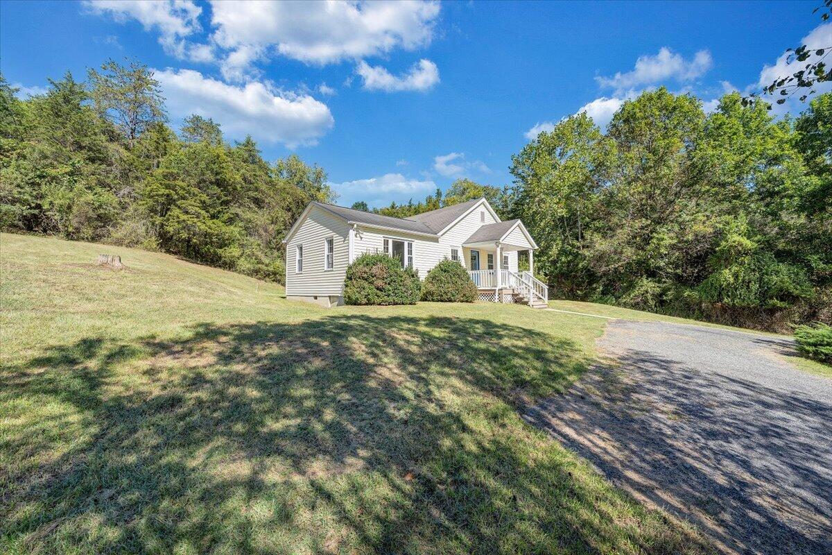 1096 Collierstown RD