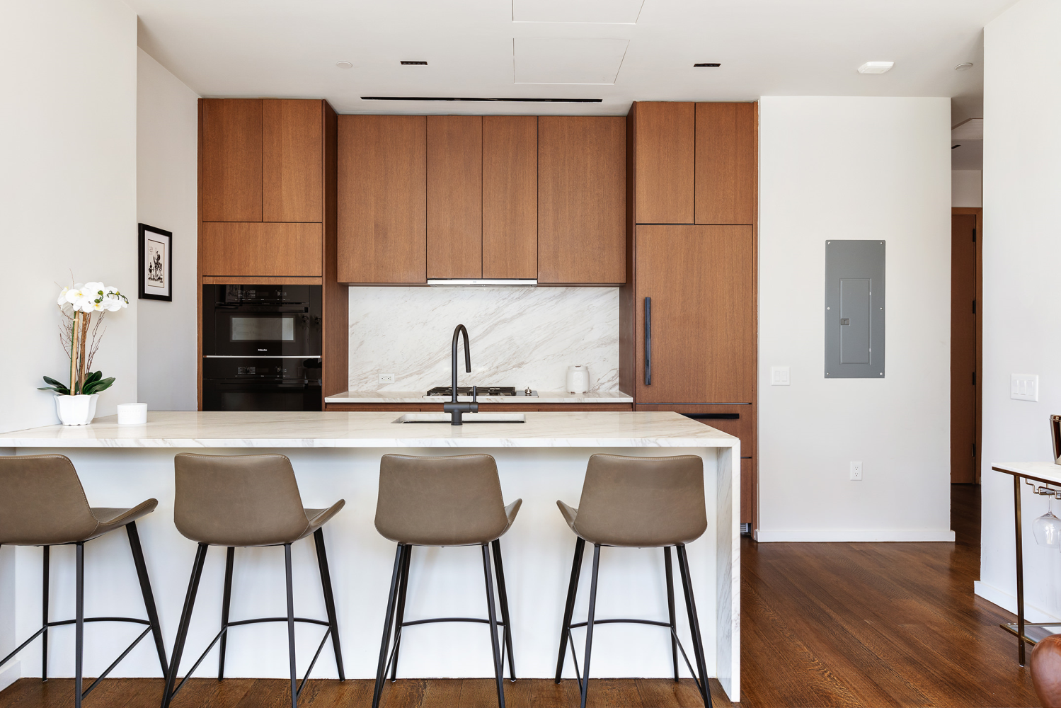 570 BROOME Street 8A