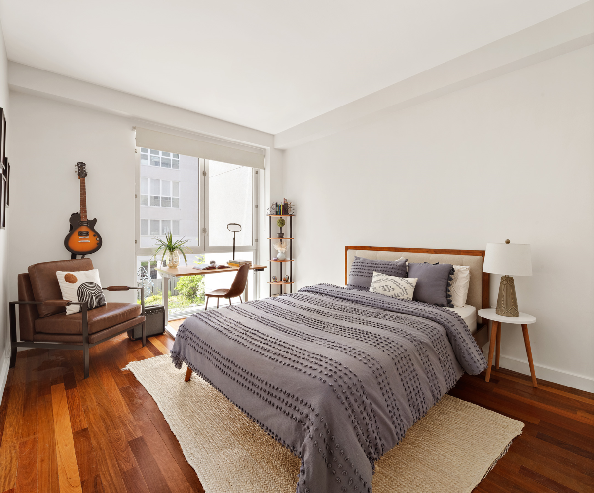 125 N 10TH Street N2D