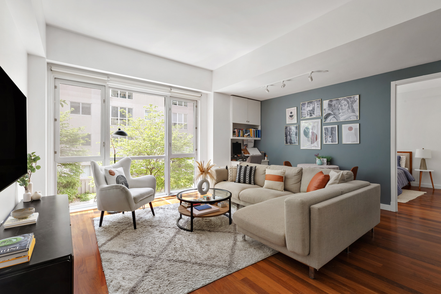 125 N 10TH Street N2D