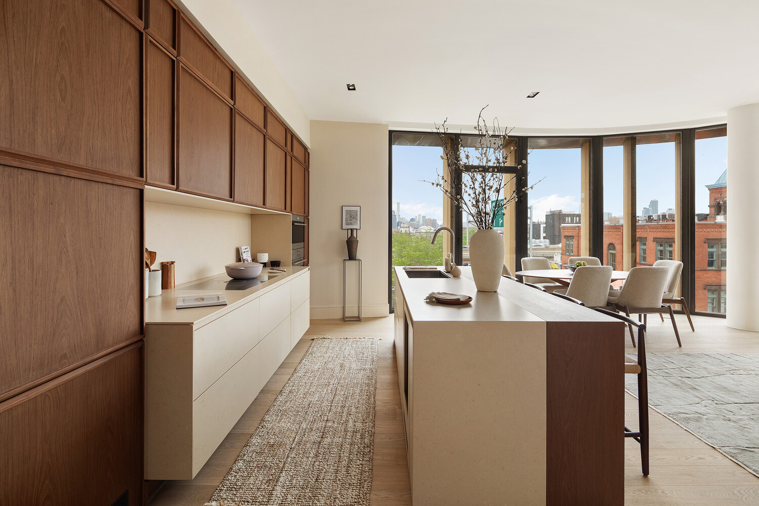 28 HERBERT Street 3B