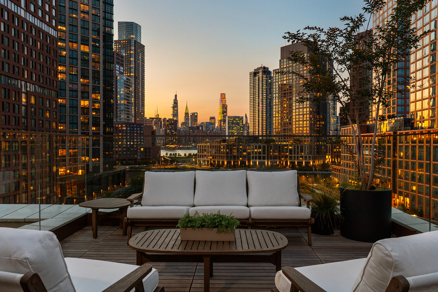 68 COMMERCIAL Street PENTHOUSE