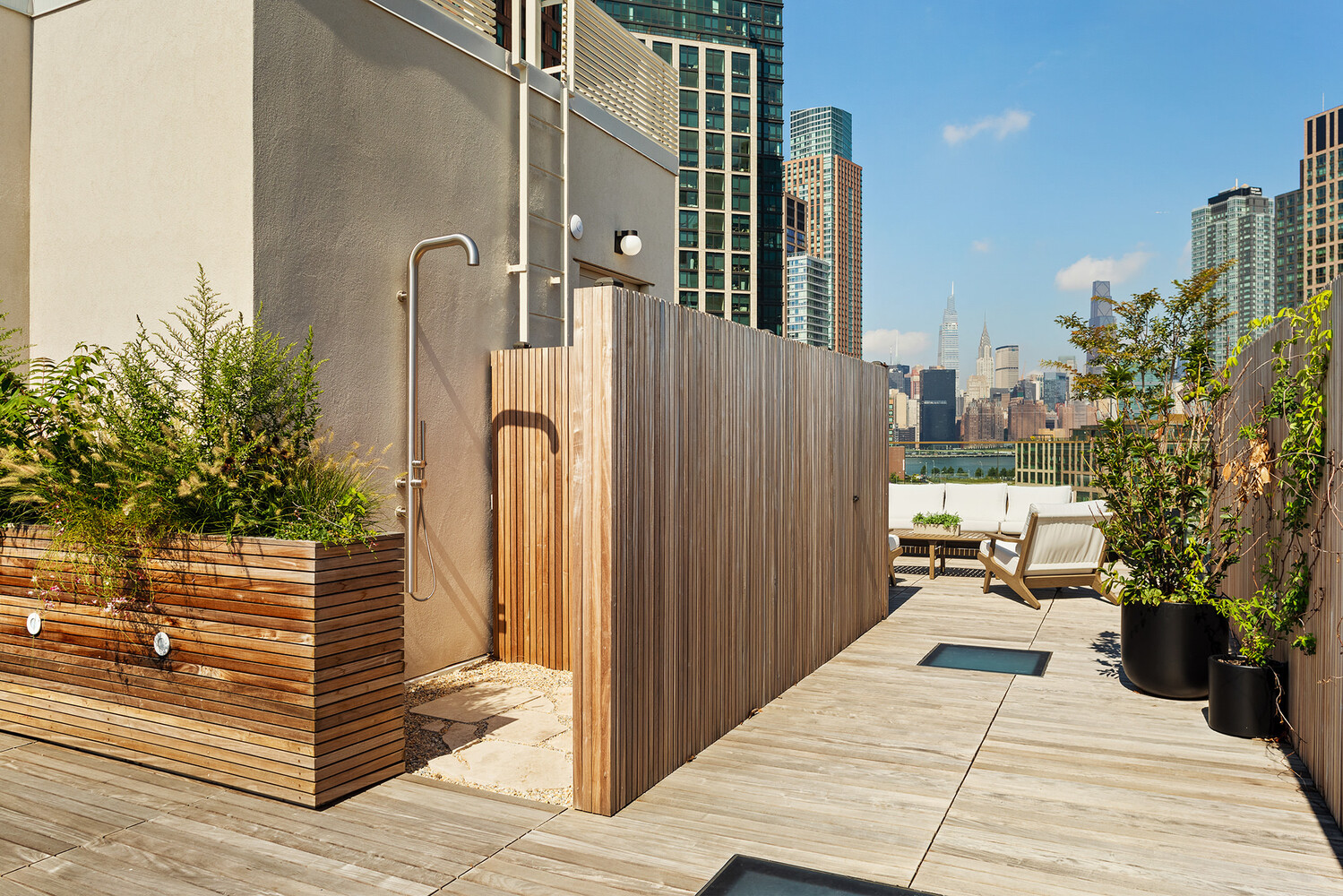 68 COMMERCIAL Street PENTHOUSE