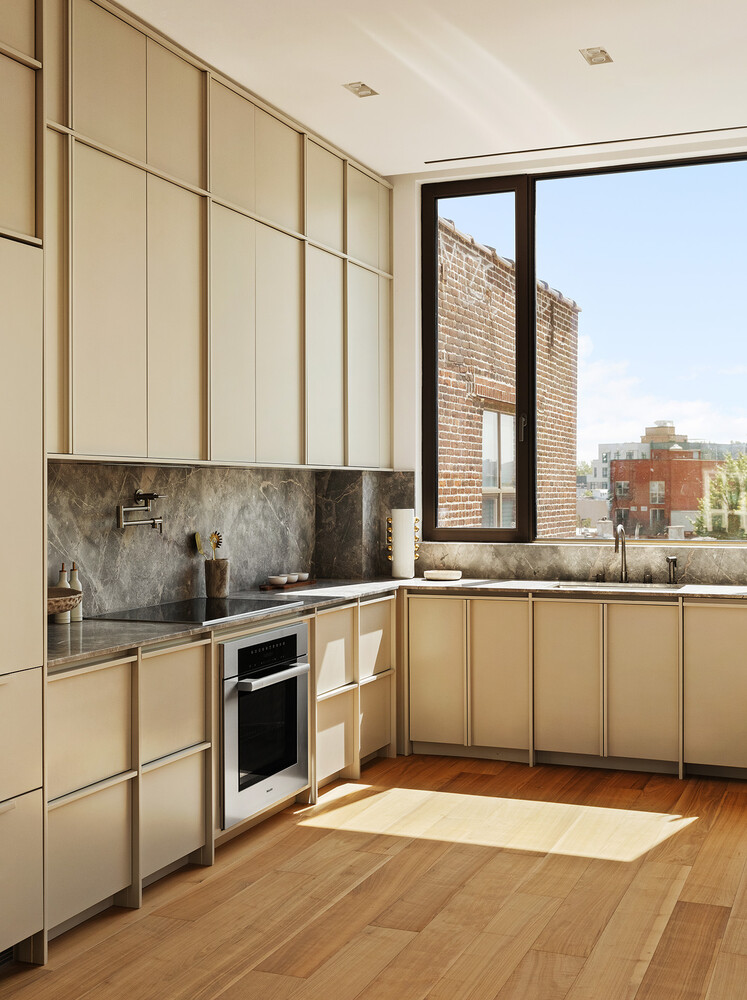 68 COMMERCIAL Street PENTHOUSE