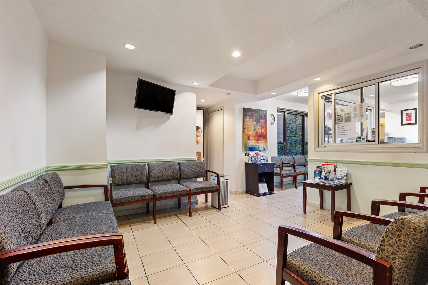 210 E 47TH Street 1AP