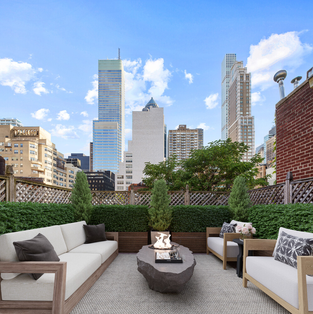134 E 62ND Street