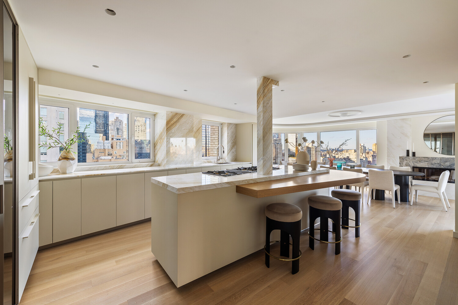 200 CENTRAL Park S 32ABC