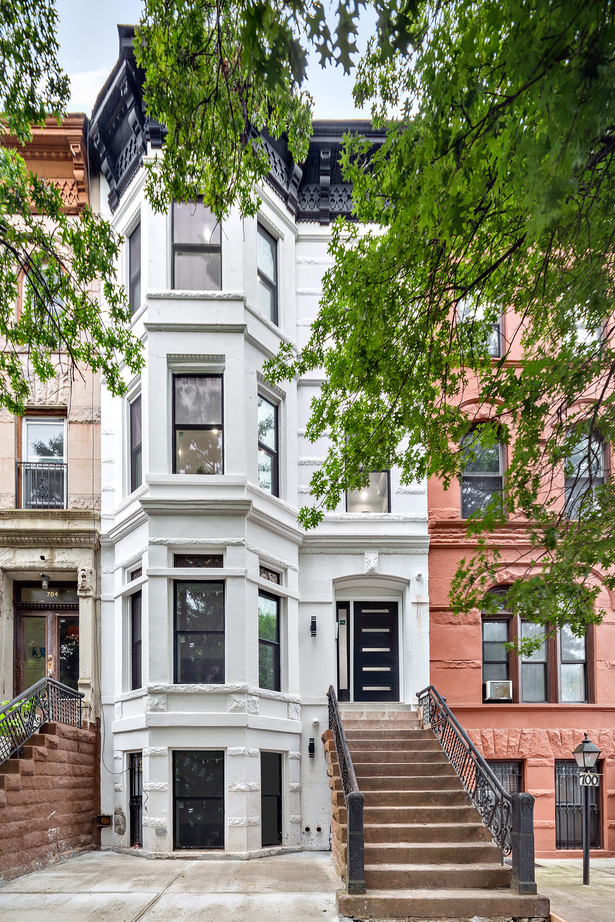 702 GREENE Avenue Unit: 2