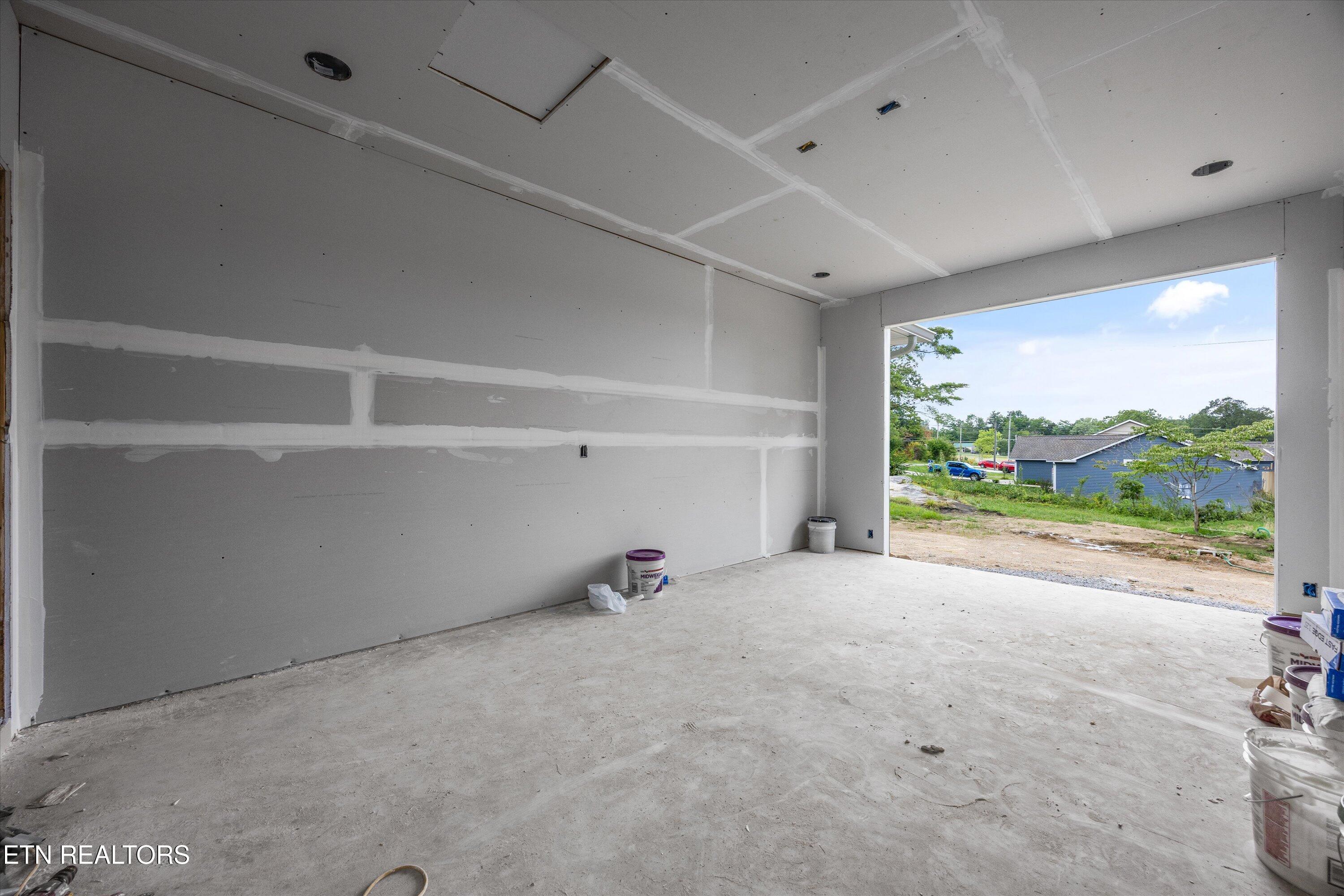 356 Dayton Ave