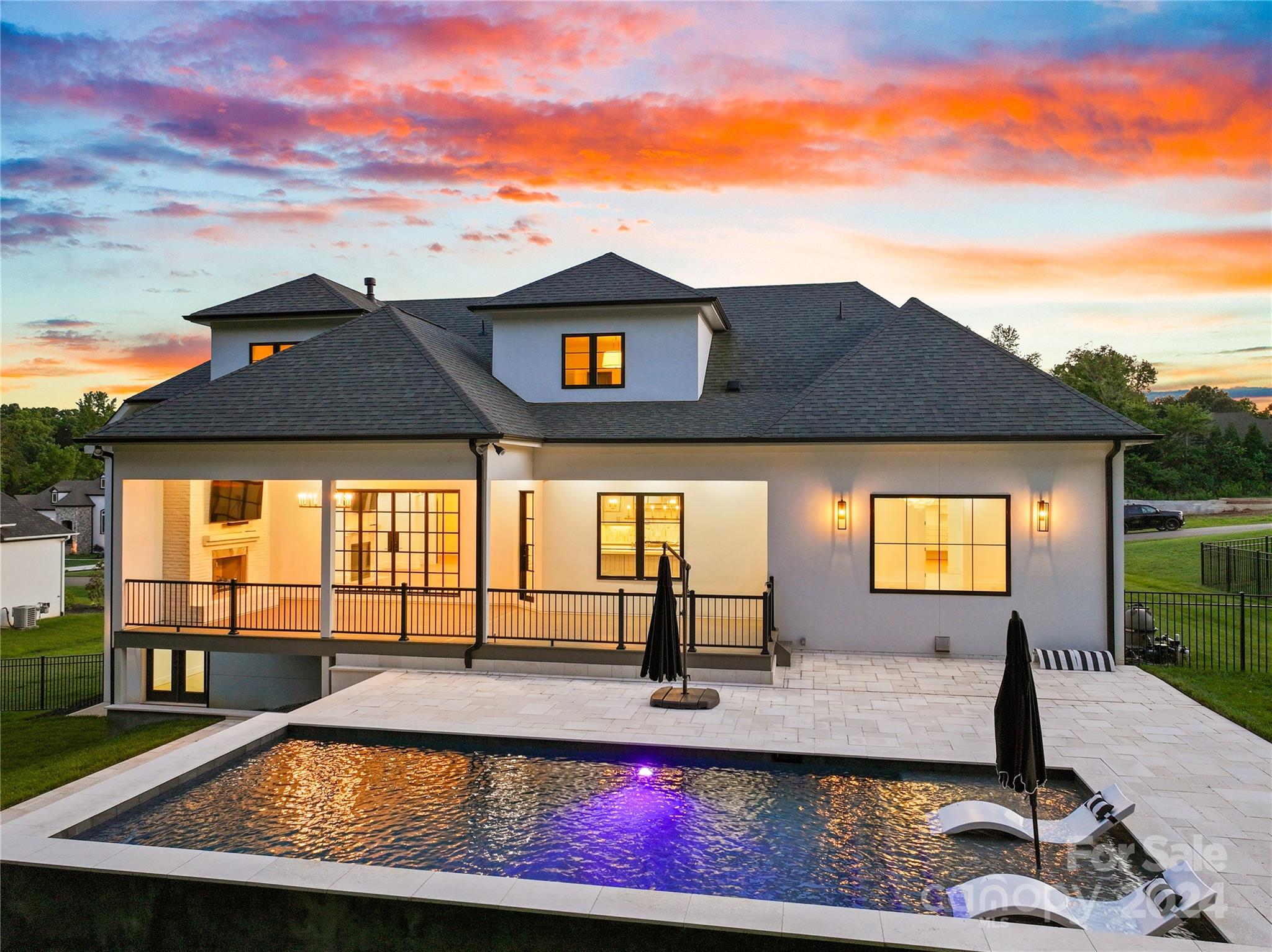 123 Hunts Landing Drive