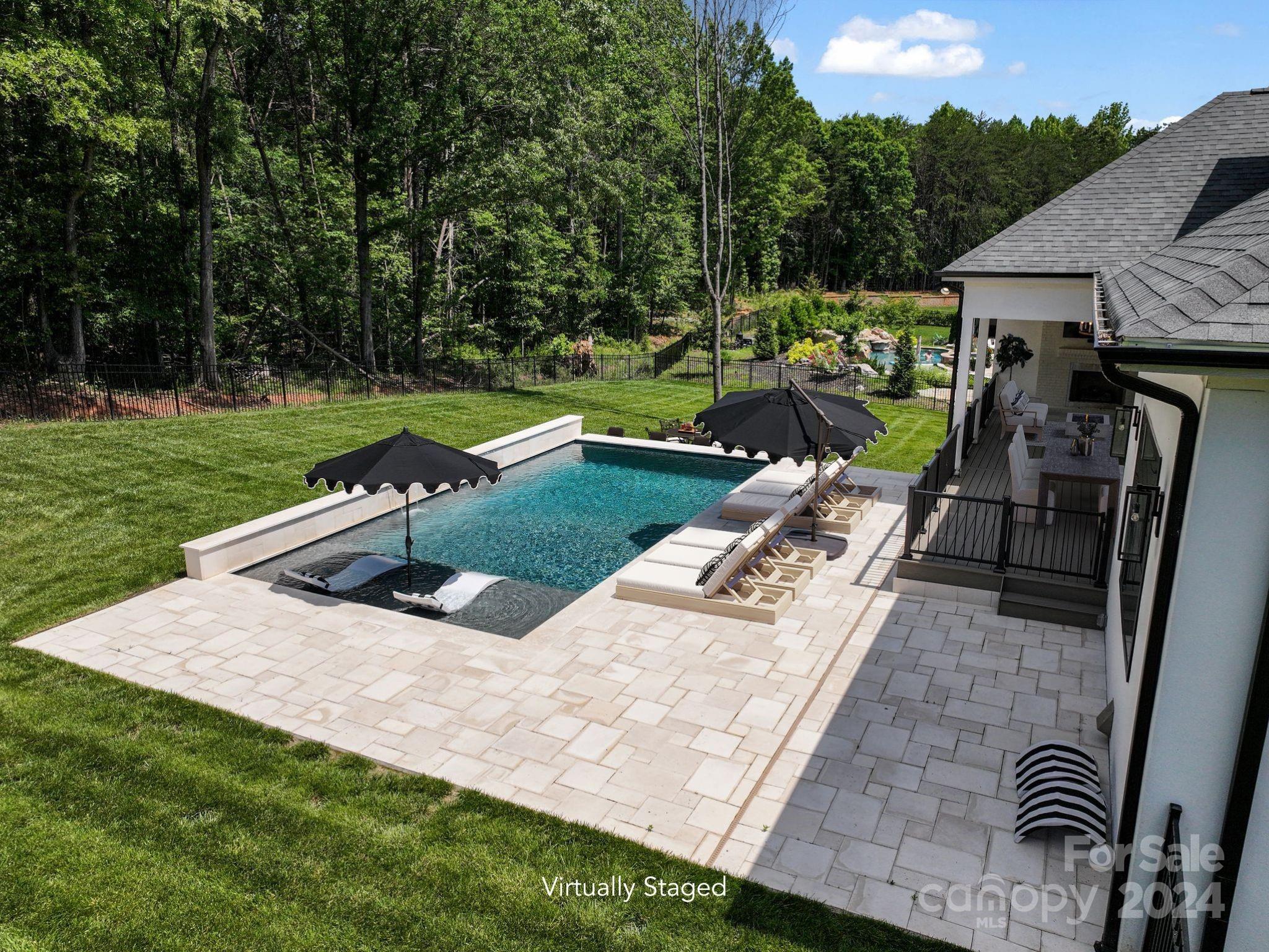 123 Hunts Landing Drive
