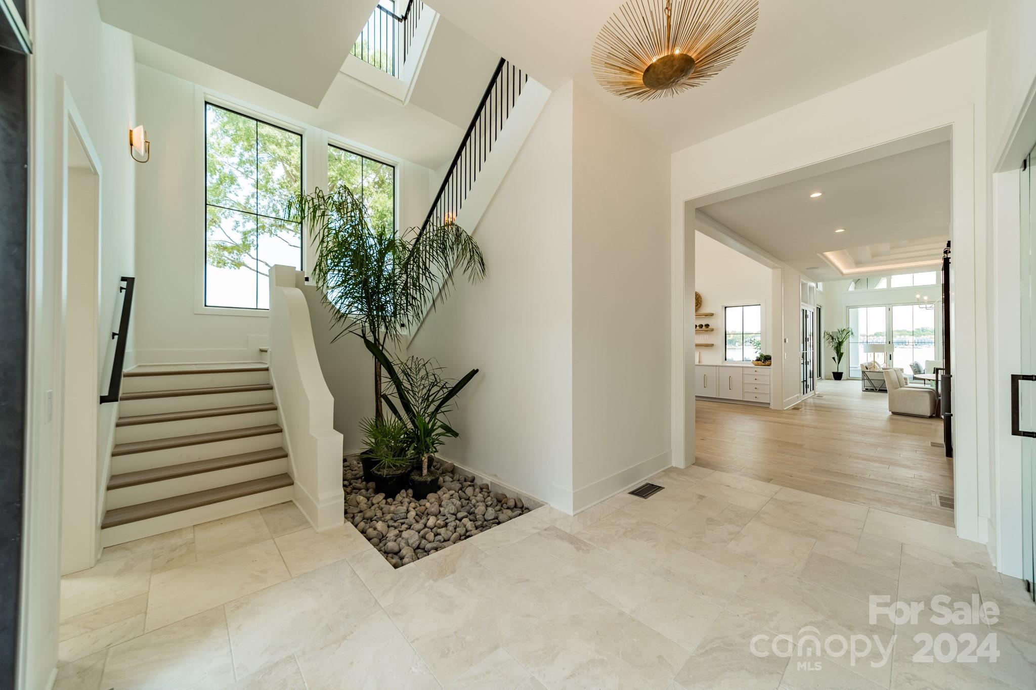 18000 Whispering Oaks Drive
