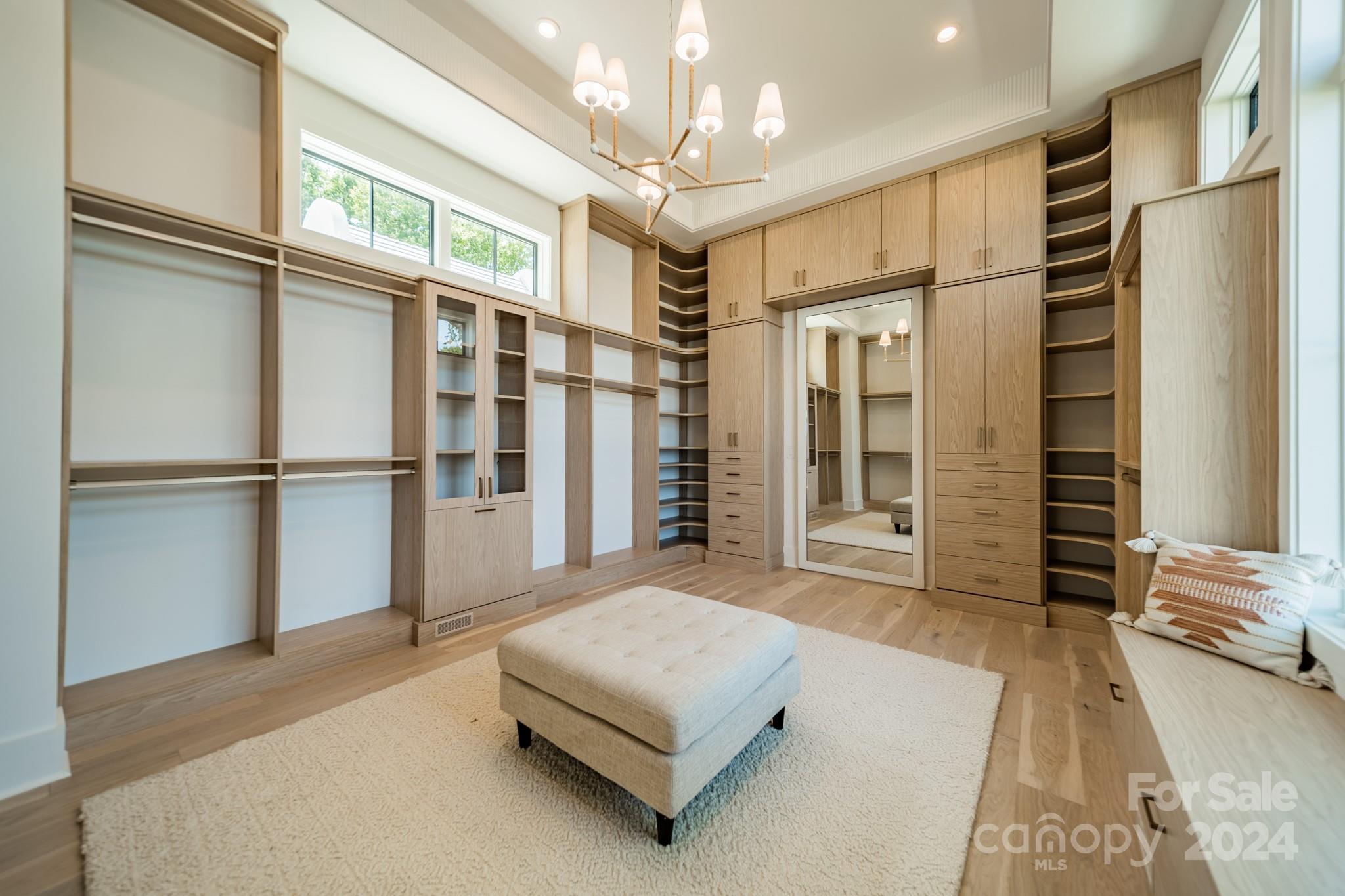 18000 Whispering Oaks Drive