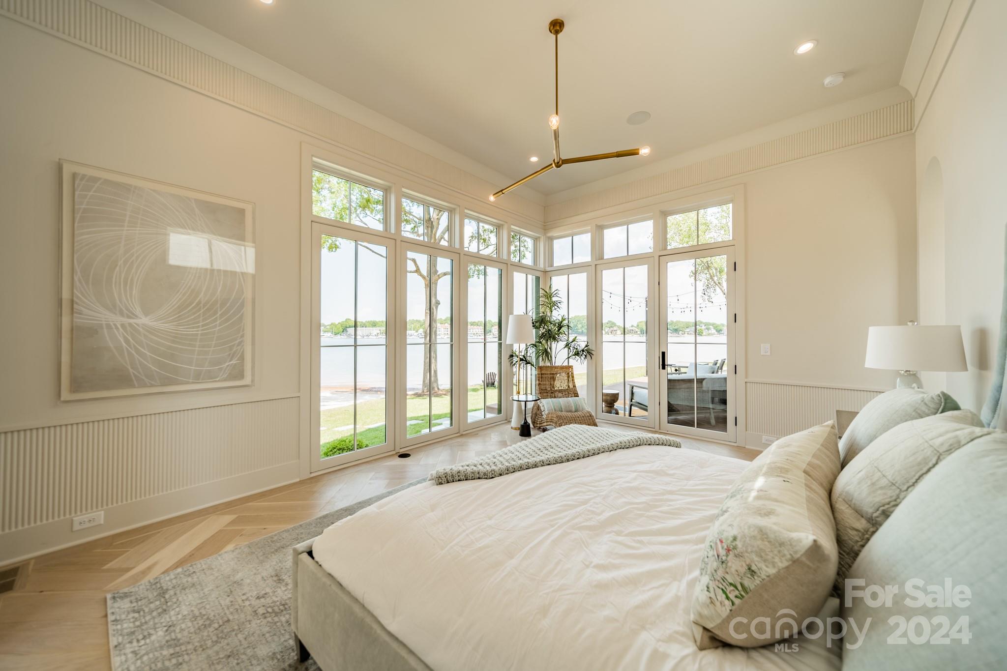 18000 Whispering Oaks Drive