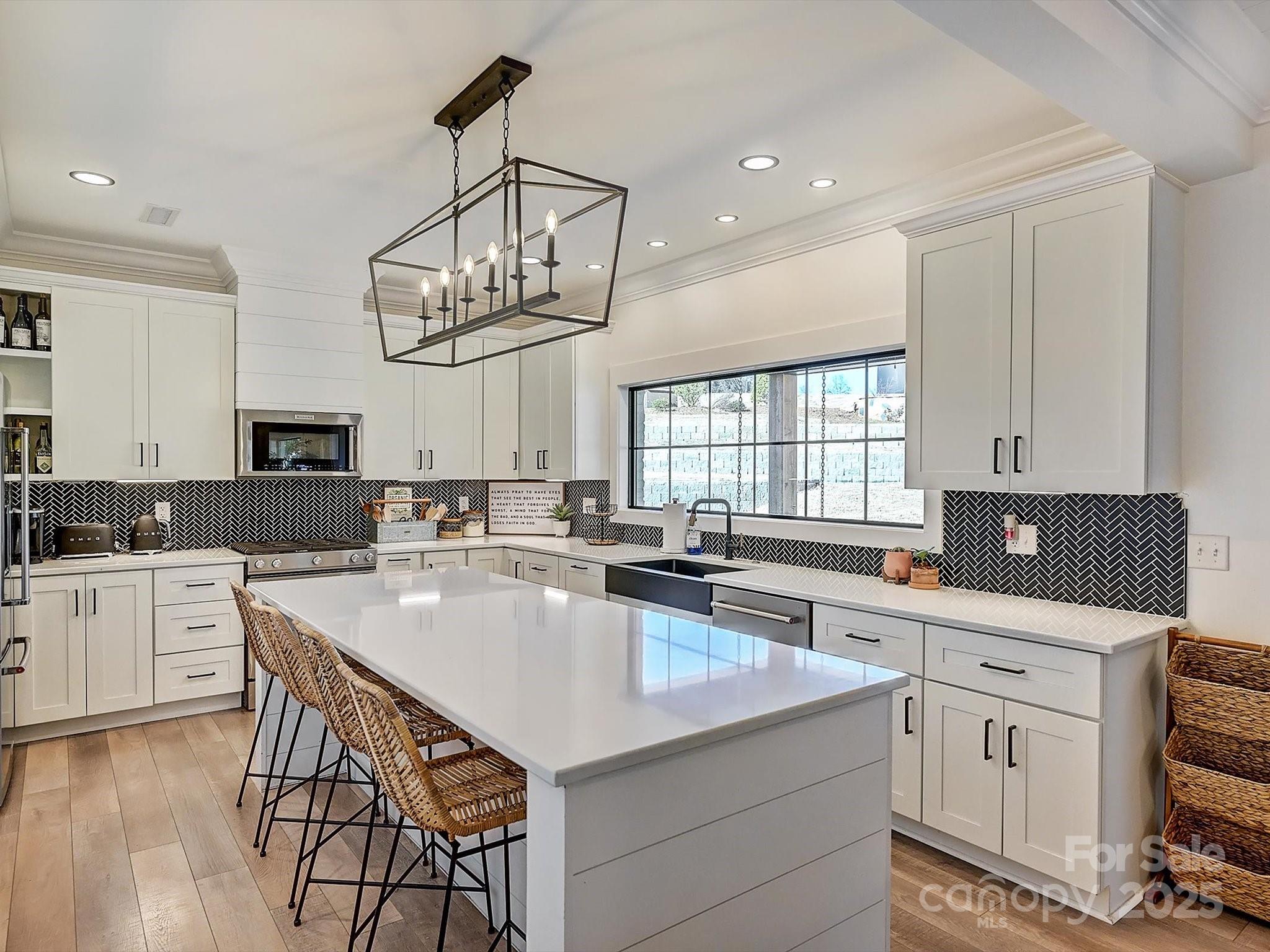 1525 Shinnville Road