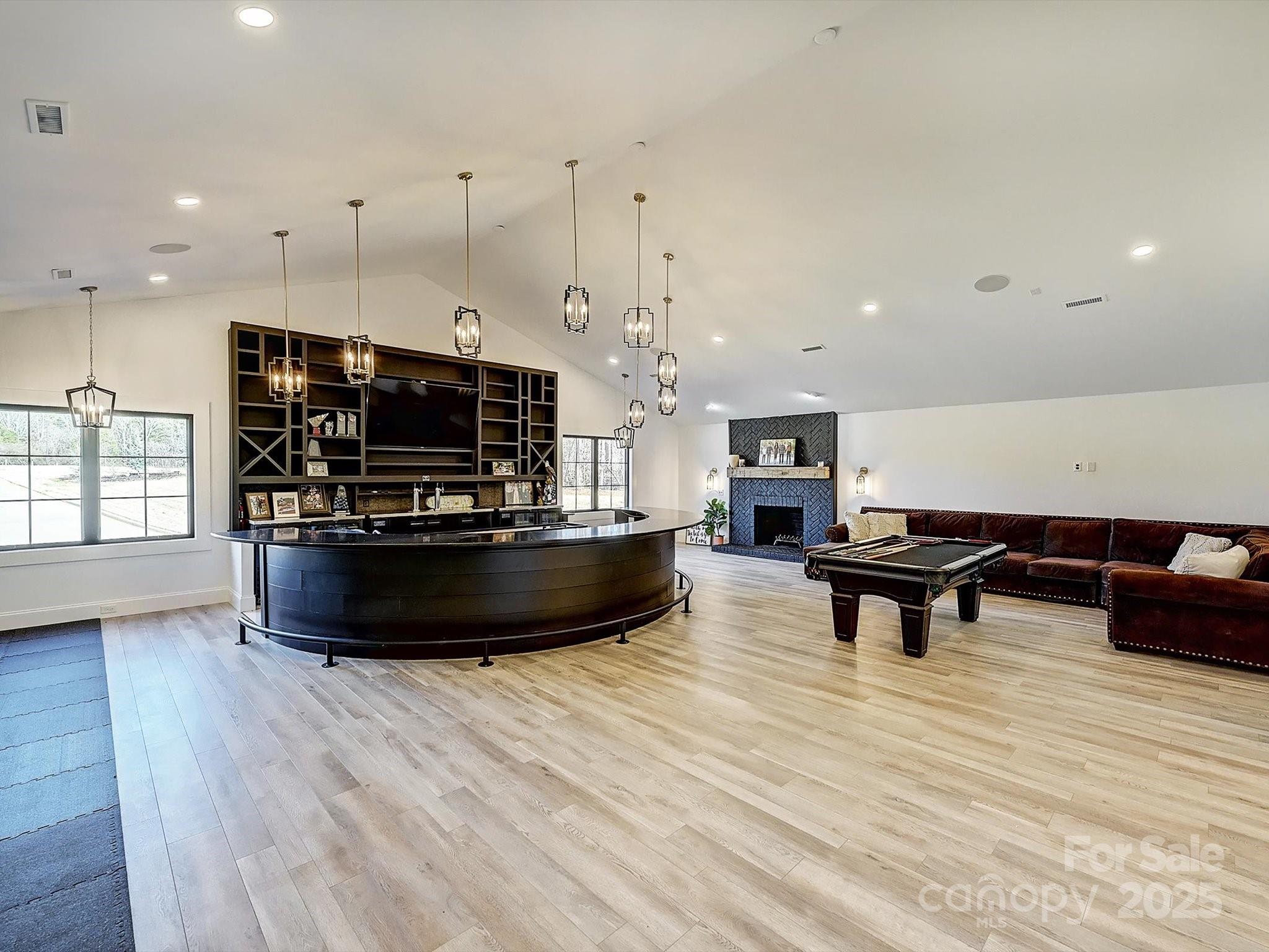 1525 Shinnville Road