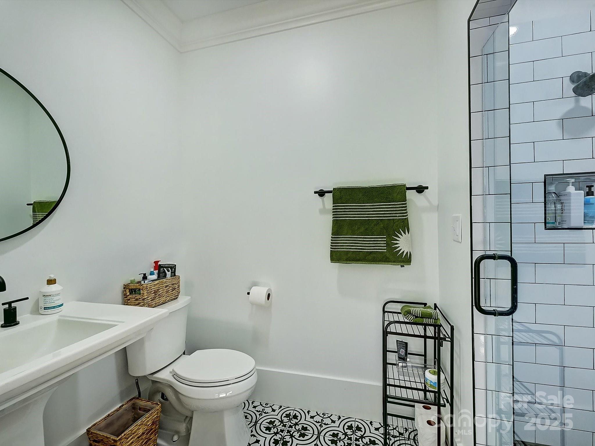 1525 Shinnville Road