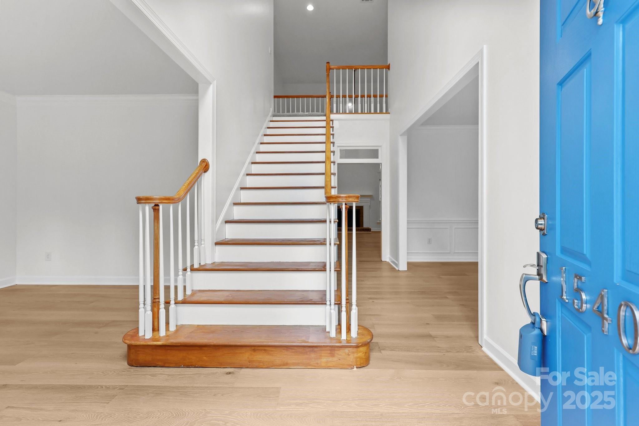 15400 Groveland Street