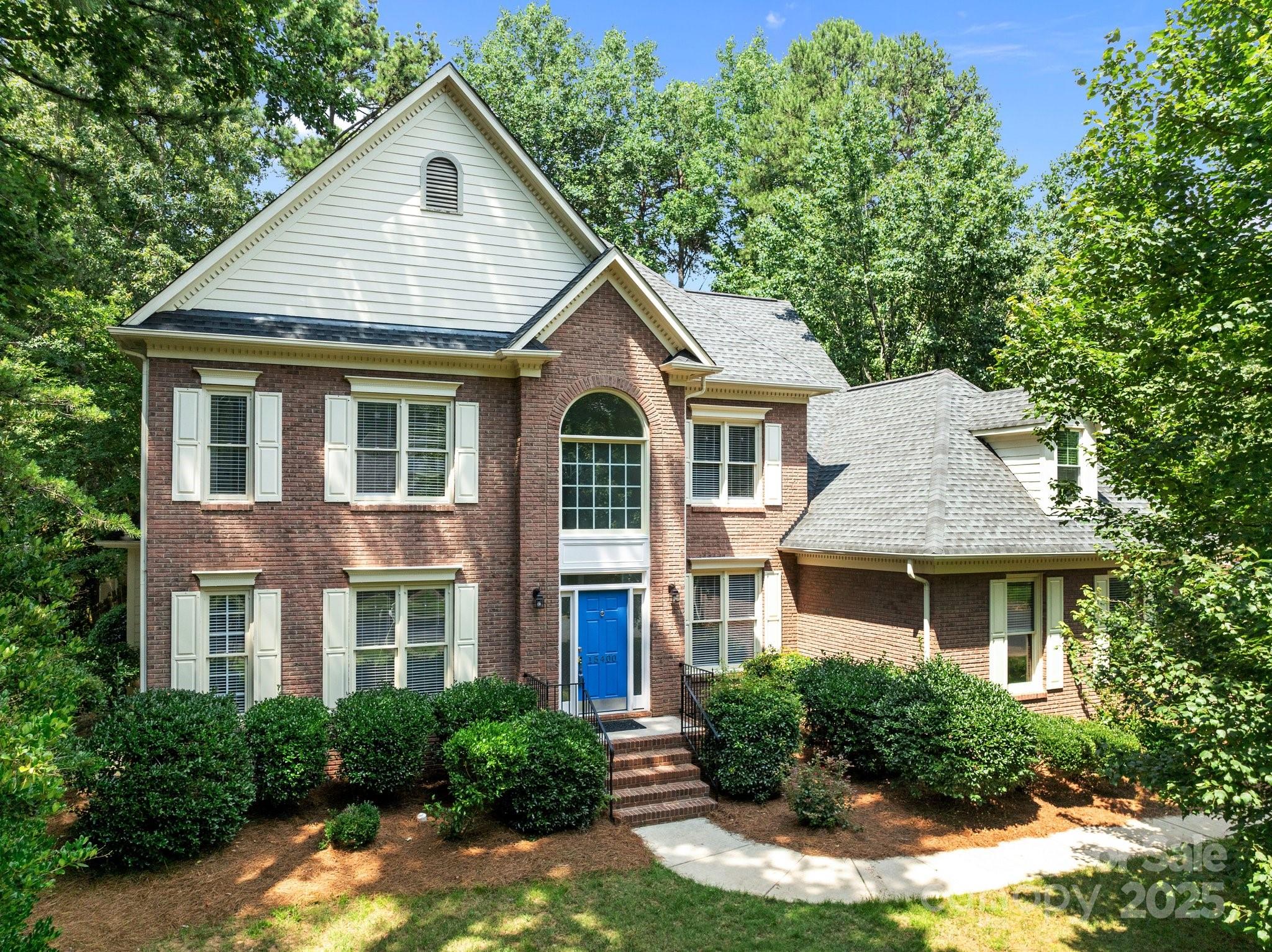 15400 Groveland Street