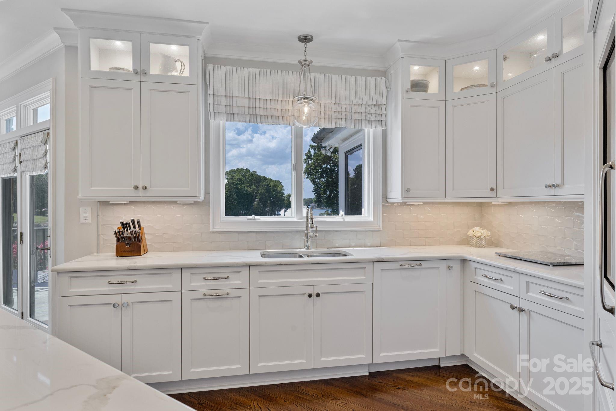 140 Larkhaven Lane