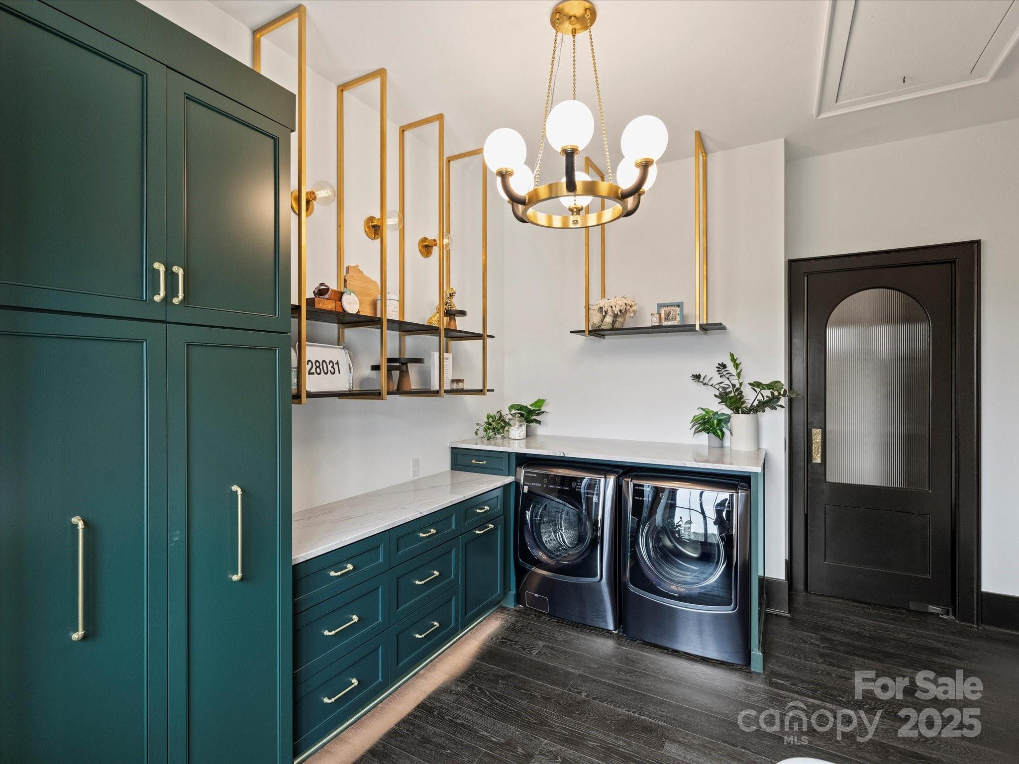 19329 Watermark Drive Unit: 261/262