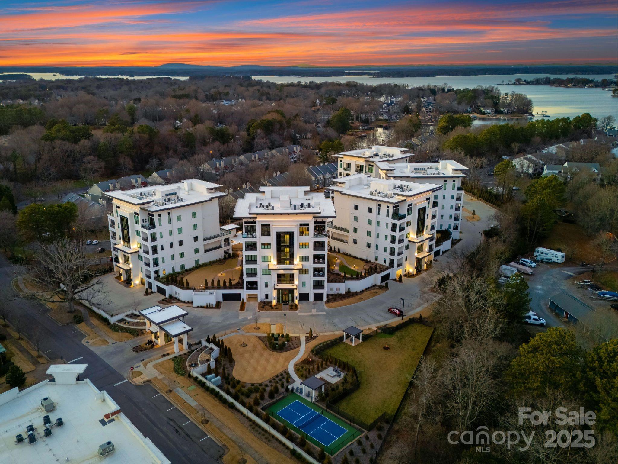 19329 Watermark Drive Unit: 261/262