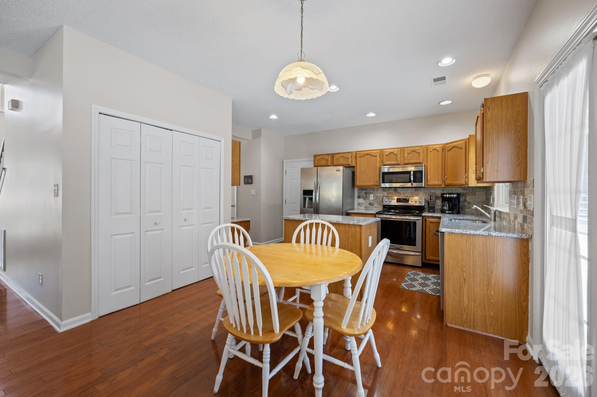 8609 Abbey Brook Court