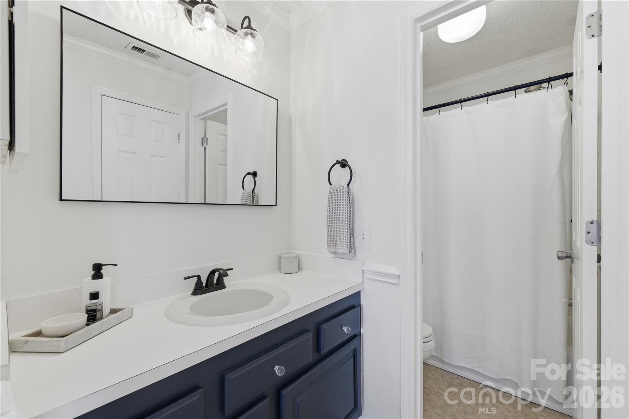 308 Queens Road Unit: 32