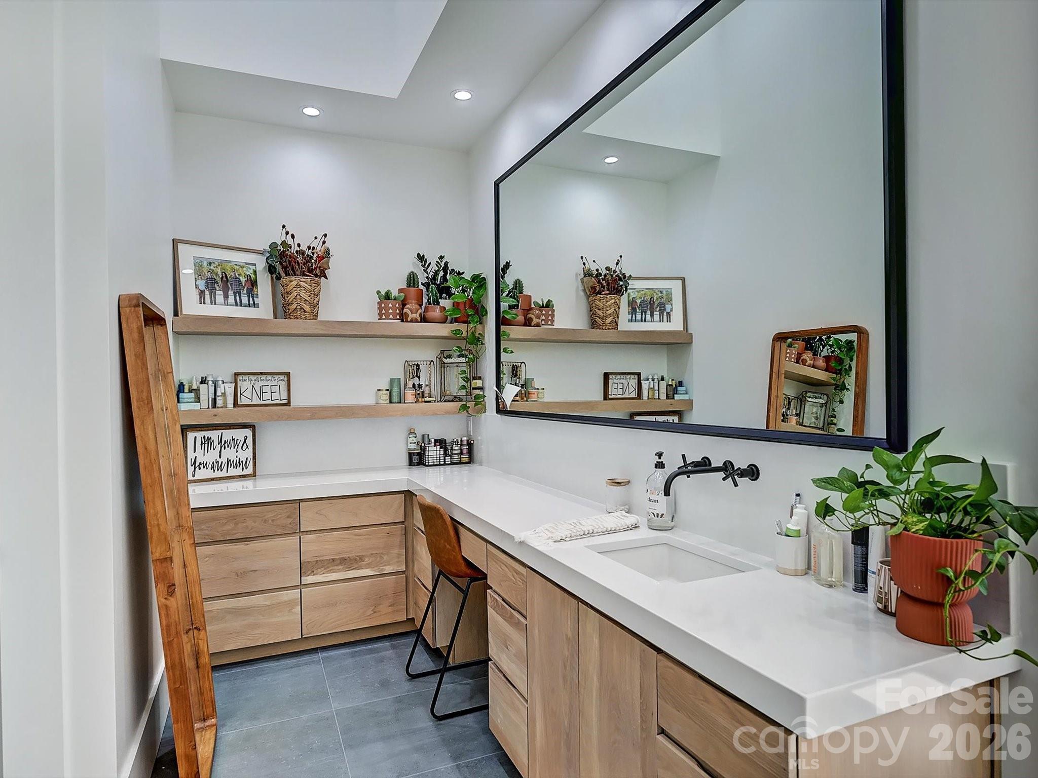 1525 Shinnville Road