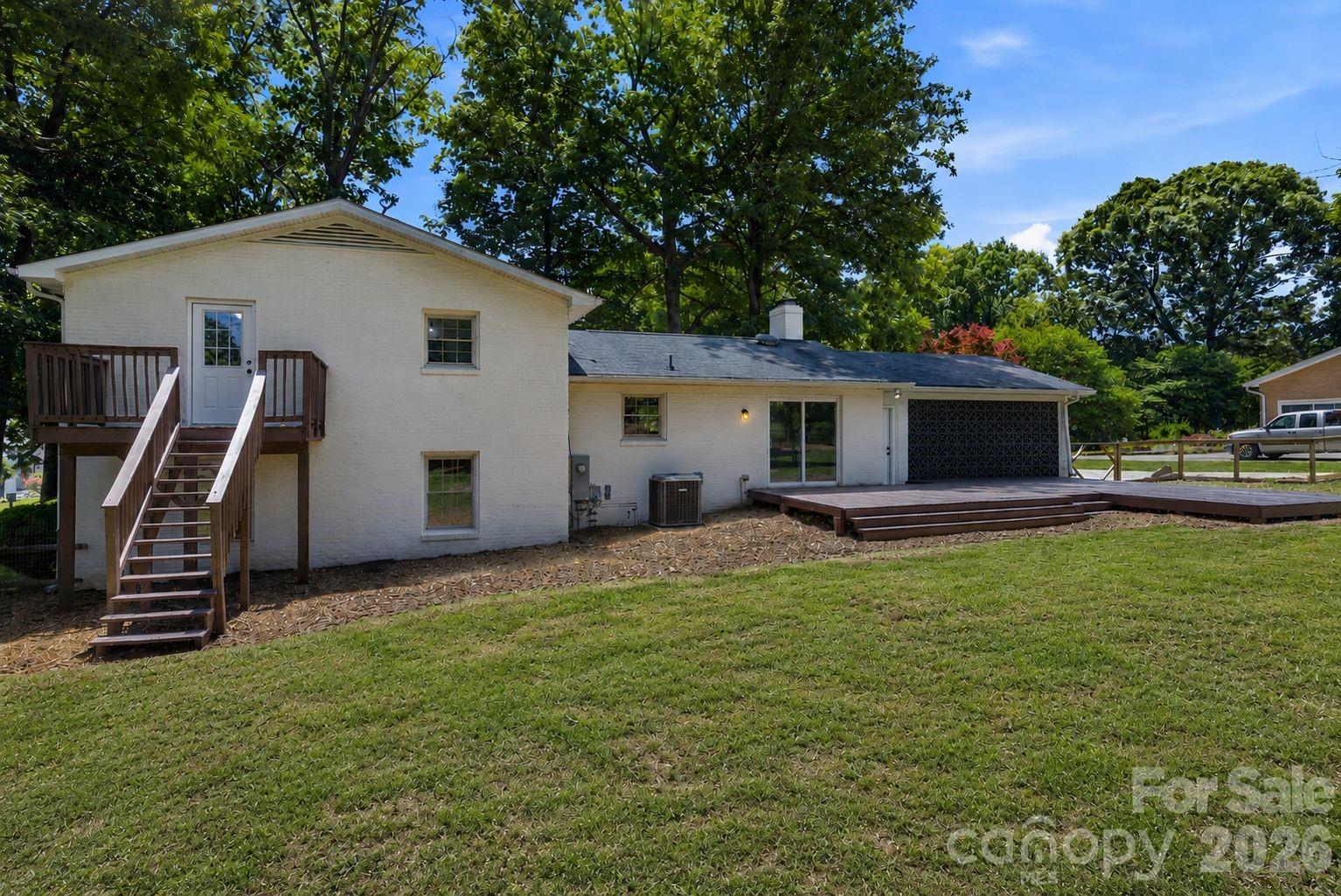 2168 Dartwood Drive NW