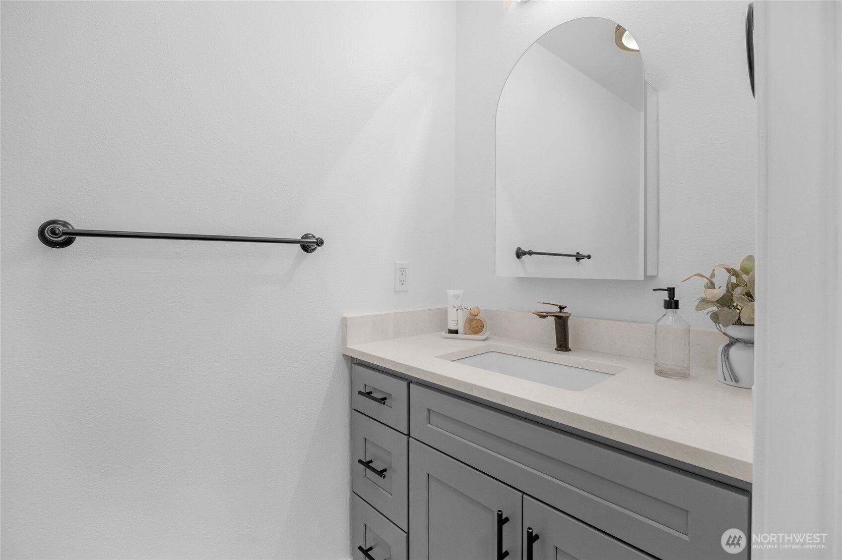 14600 NE 32nd Street Unit: I4