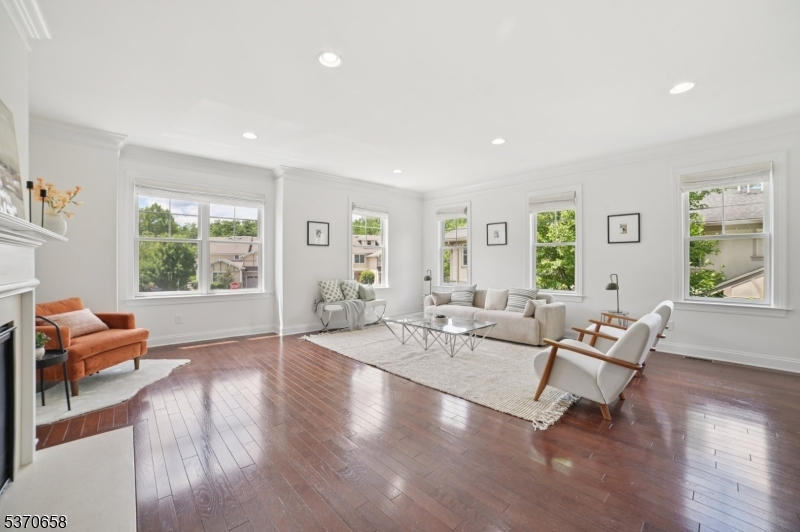 34 Park Pl