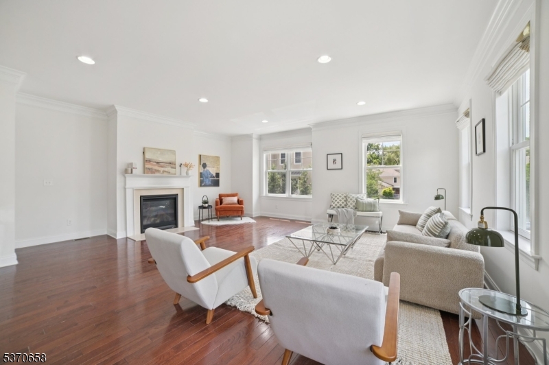 34 Park Pl