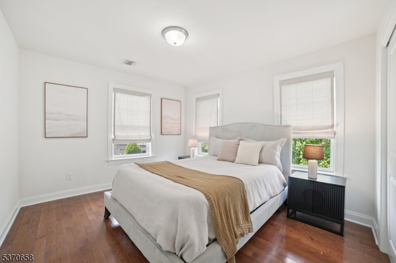 34 Park Pl