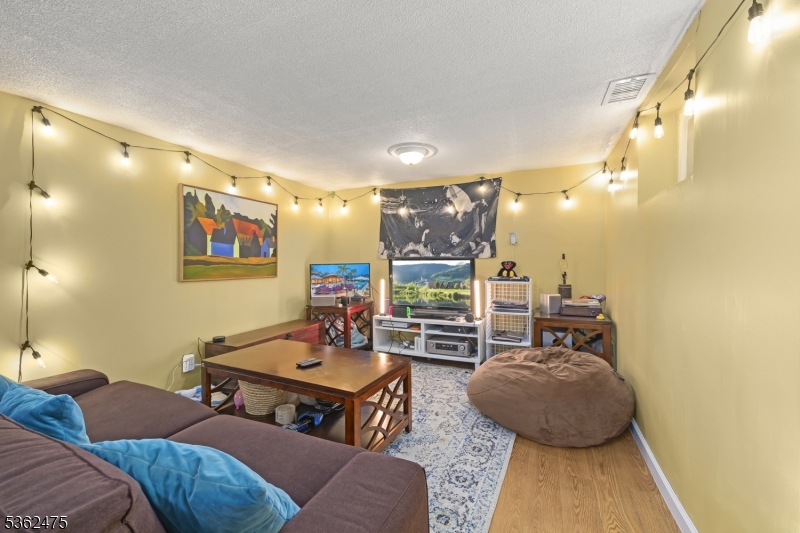 58 Harrison Dr