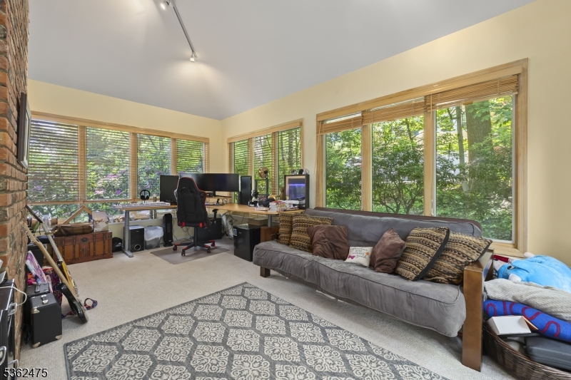 58 Harrison Dr