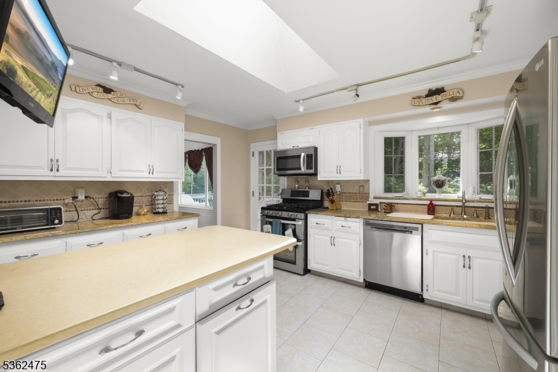 58 Harrison Dr