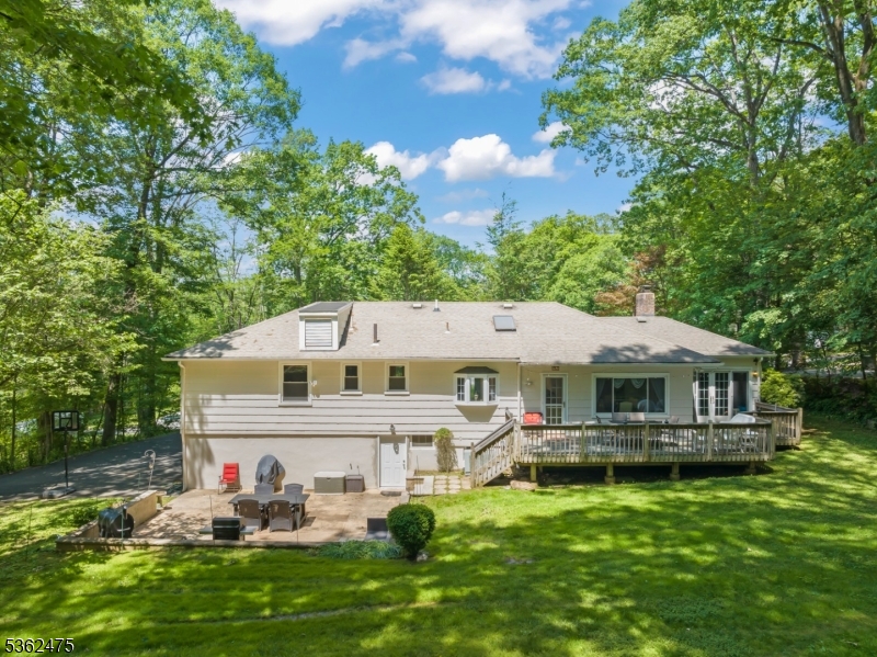 58 Harrison Dr
