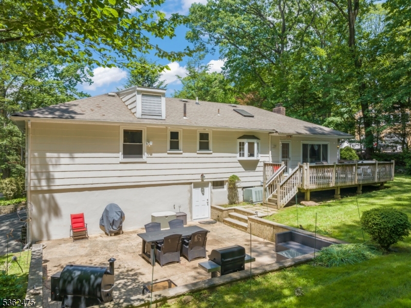 58 Harrison Dr