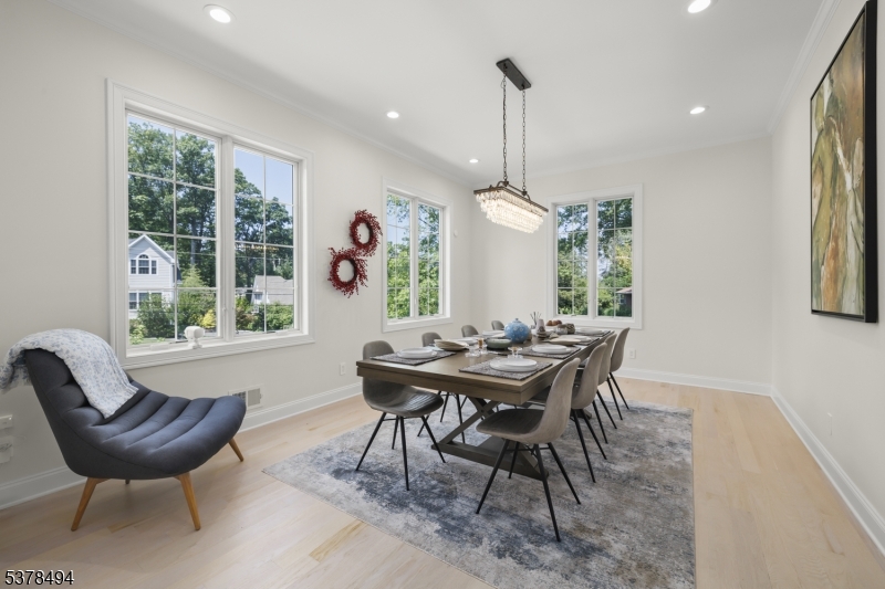 20 Woodfern Rd