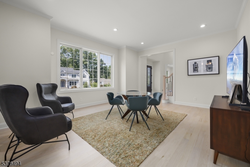 20 Woodfern Rd