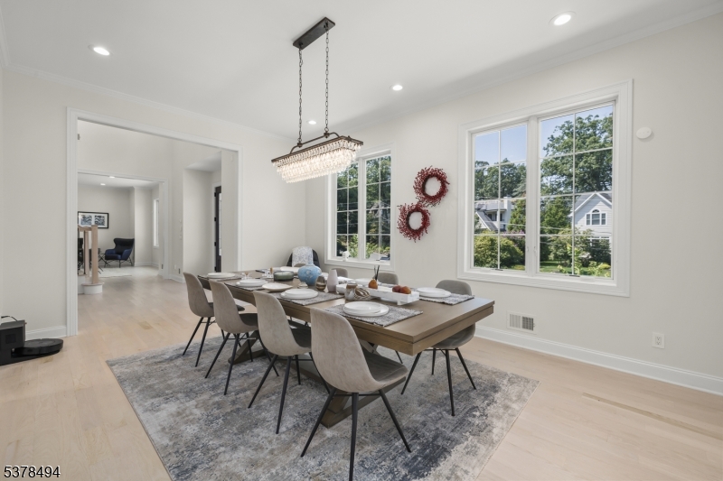 20 Woodfern Rd