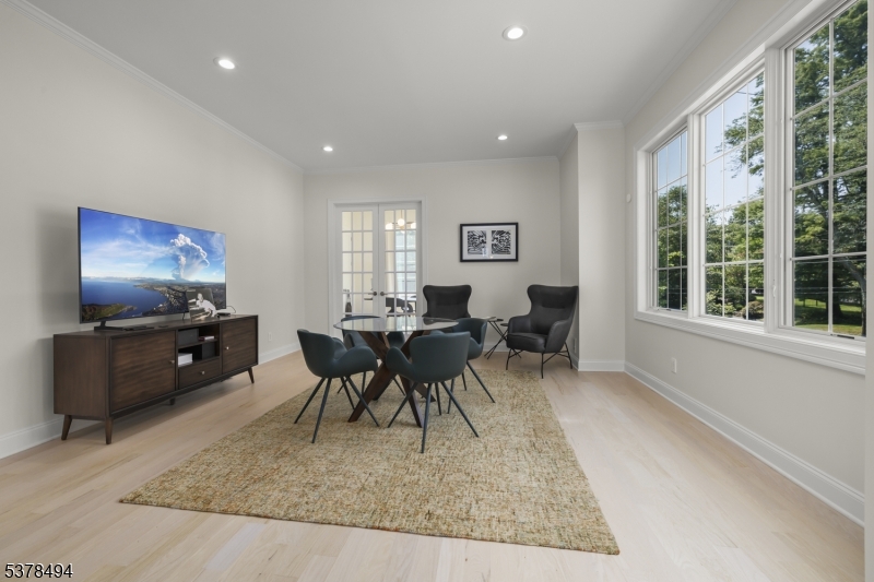 20 Woodfern Rd