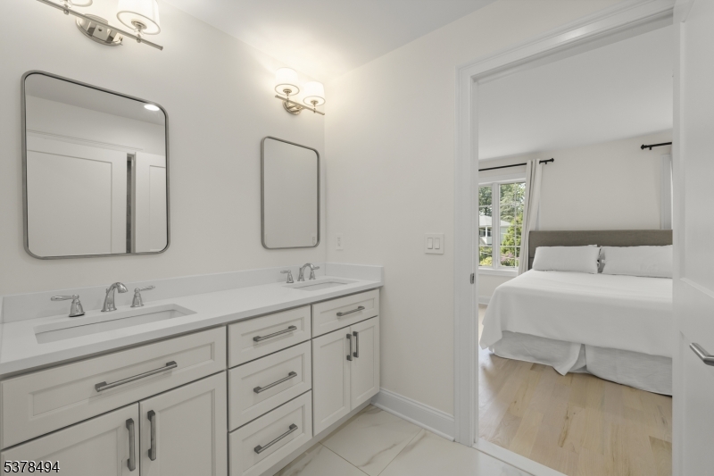 20 Woodfern Rd