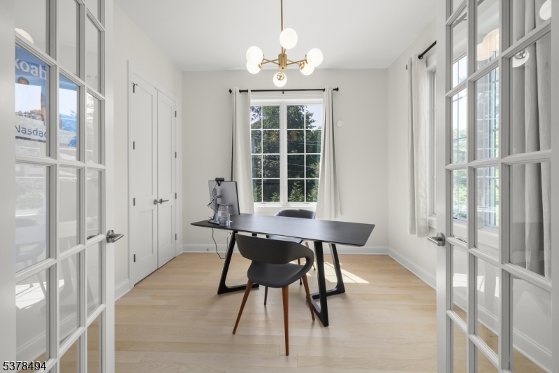 20 Woodfern Rd