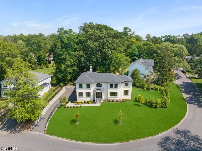 20 Woodfern Rd